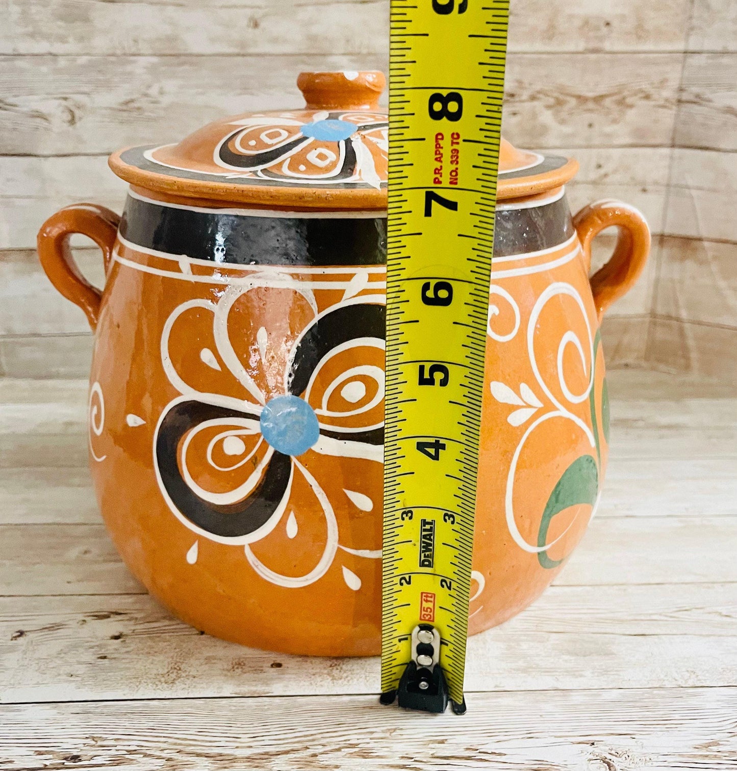 Olla de Barro Decorada con Tapa Clay Pot with lid Fits Up 128 Fluid Ounces Terracota Pot