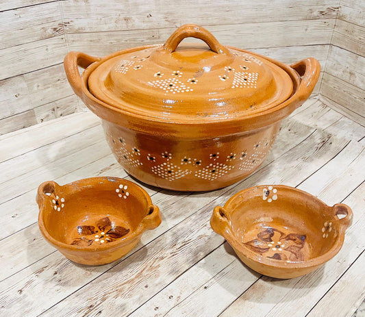 Handmade Mexican Clay Pot Casderole with Lid & 2 Bowls Authentic Barro Cookware Set Cazuela de Barro con Tapadera y 2 Cazuelitas