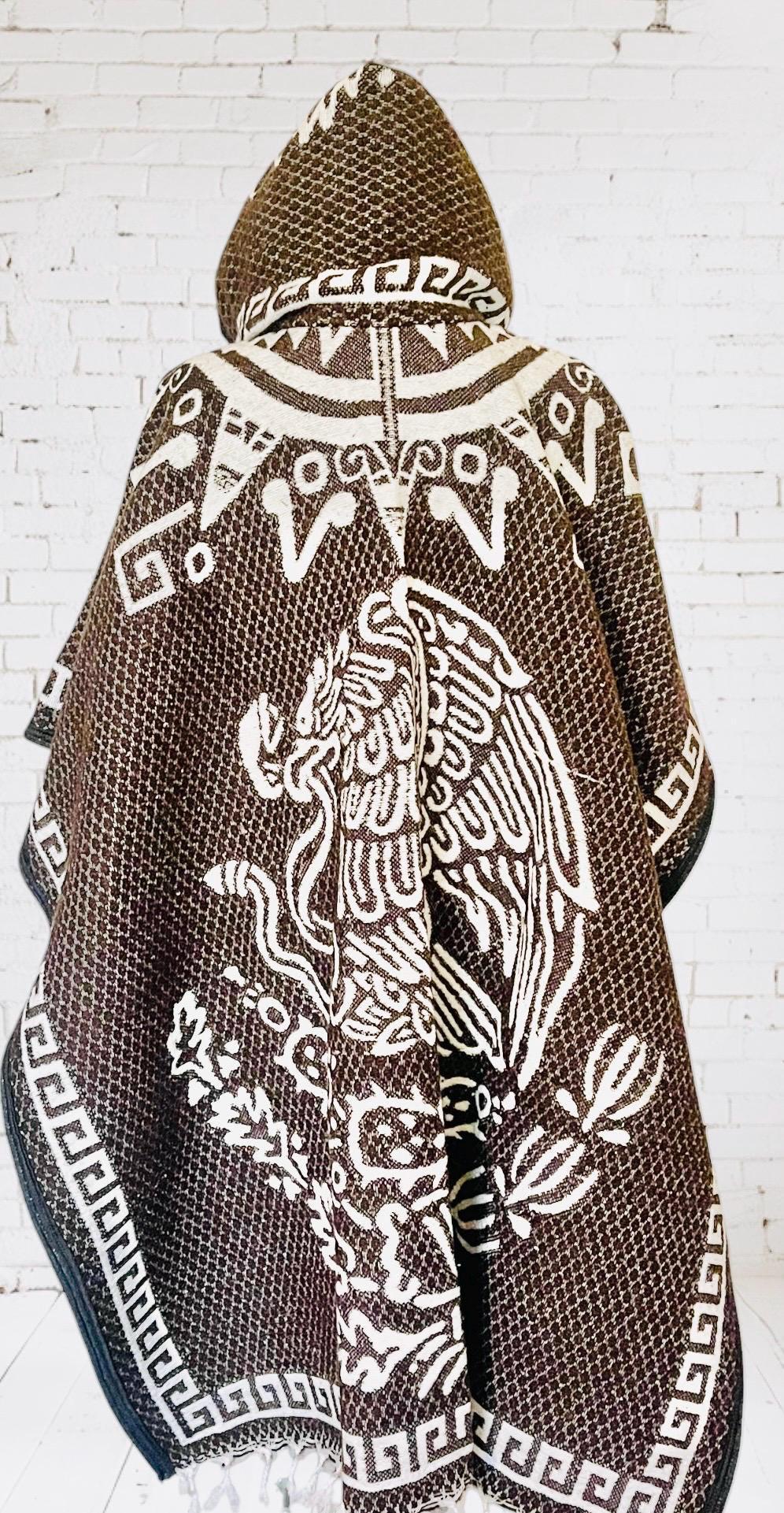 Poncho Azteca con Guerrero y Escudo Nacional Double Sided Aztec Calendar Poncho