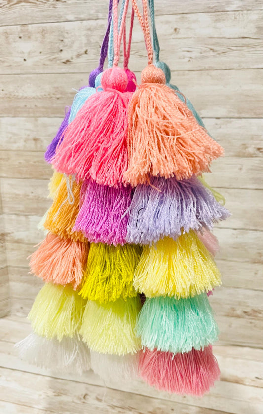 Mexican 5 Layer Tassle Pom Poms Tassle Pompones Colgantes de Cascadas Pom Pompones Artesanales Mexicanos