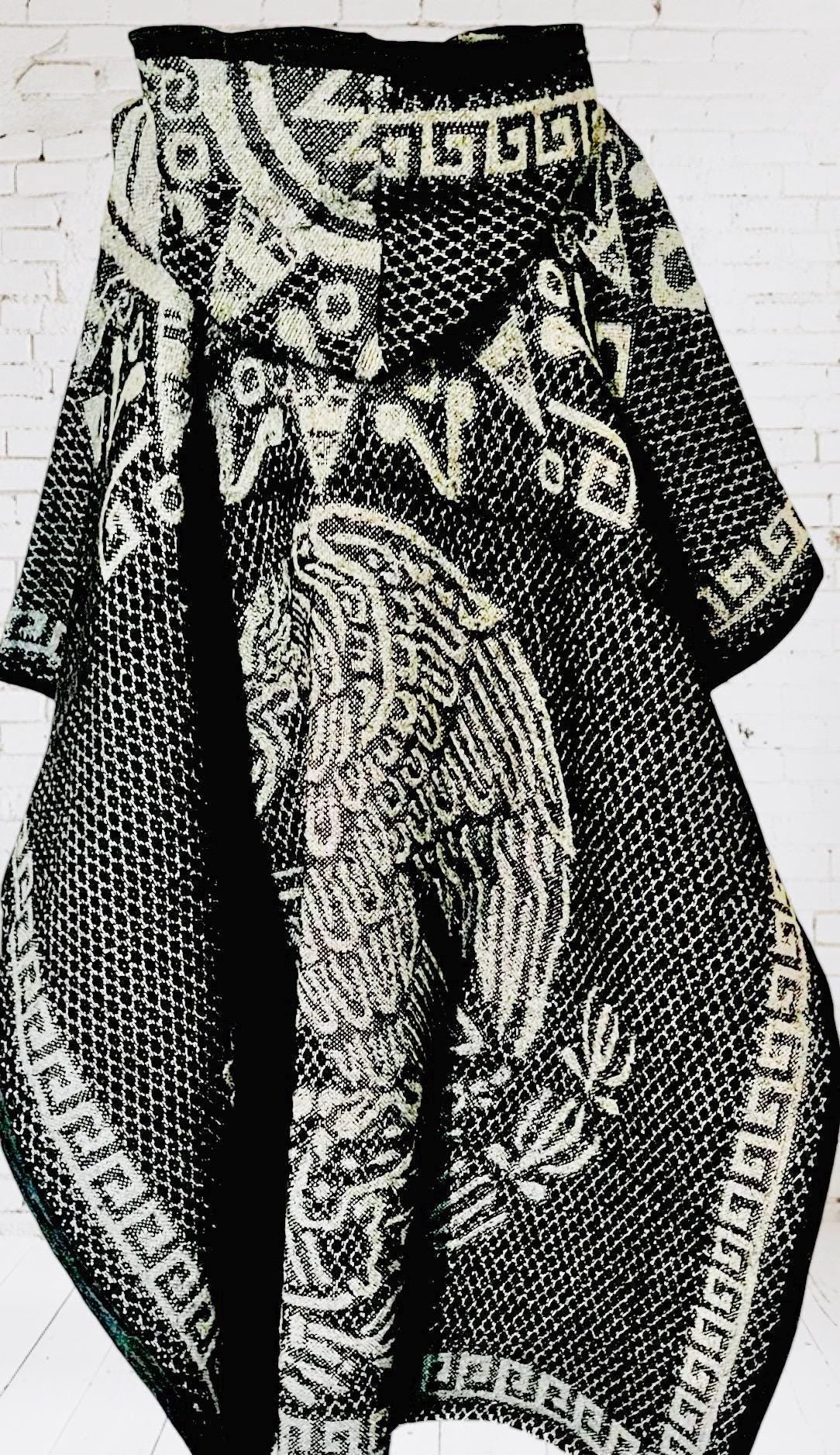 Poncho Azteca con Guerrero y Escudo Nacional Double Sided Aztec Calendar Poncho