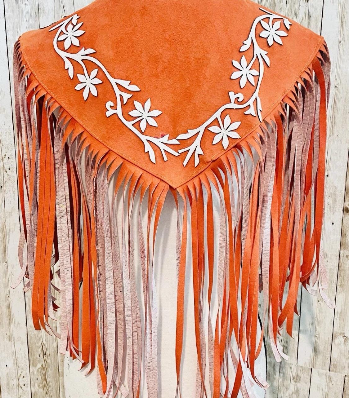 Cowboy Western Shoulder Cape with Fringes Chaleco/Capa Vaquero con Flecos Size Small/Medium