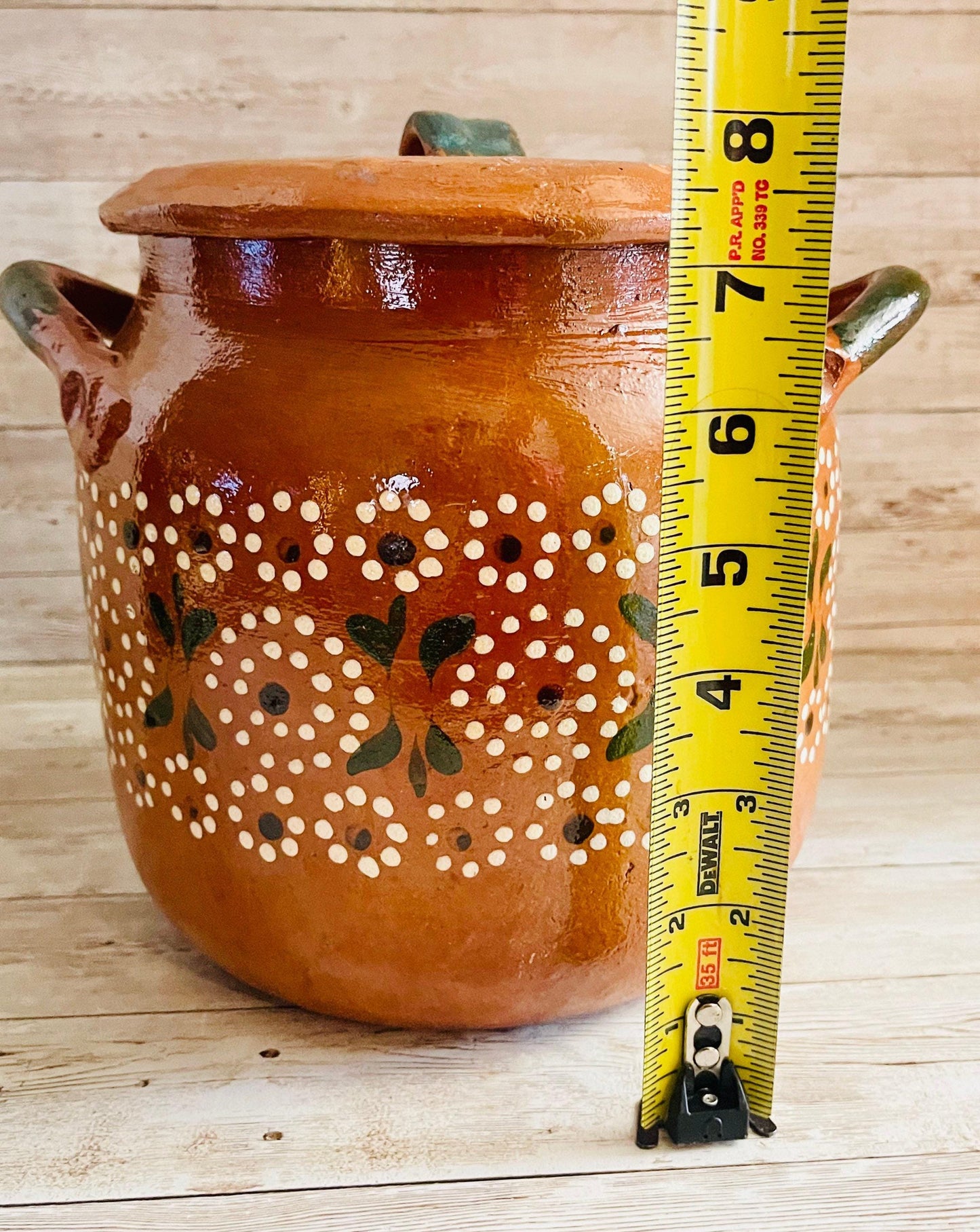 Olla de Barro Decorada con Tapa Clay Pot with lid Fits Up 128 Fluid Ounces Terracota Pot