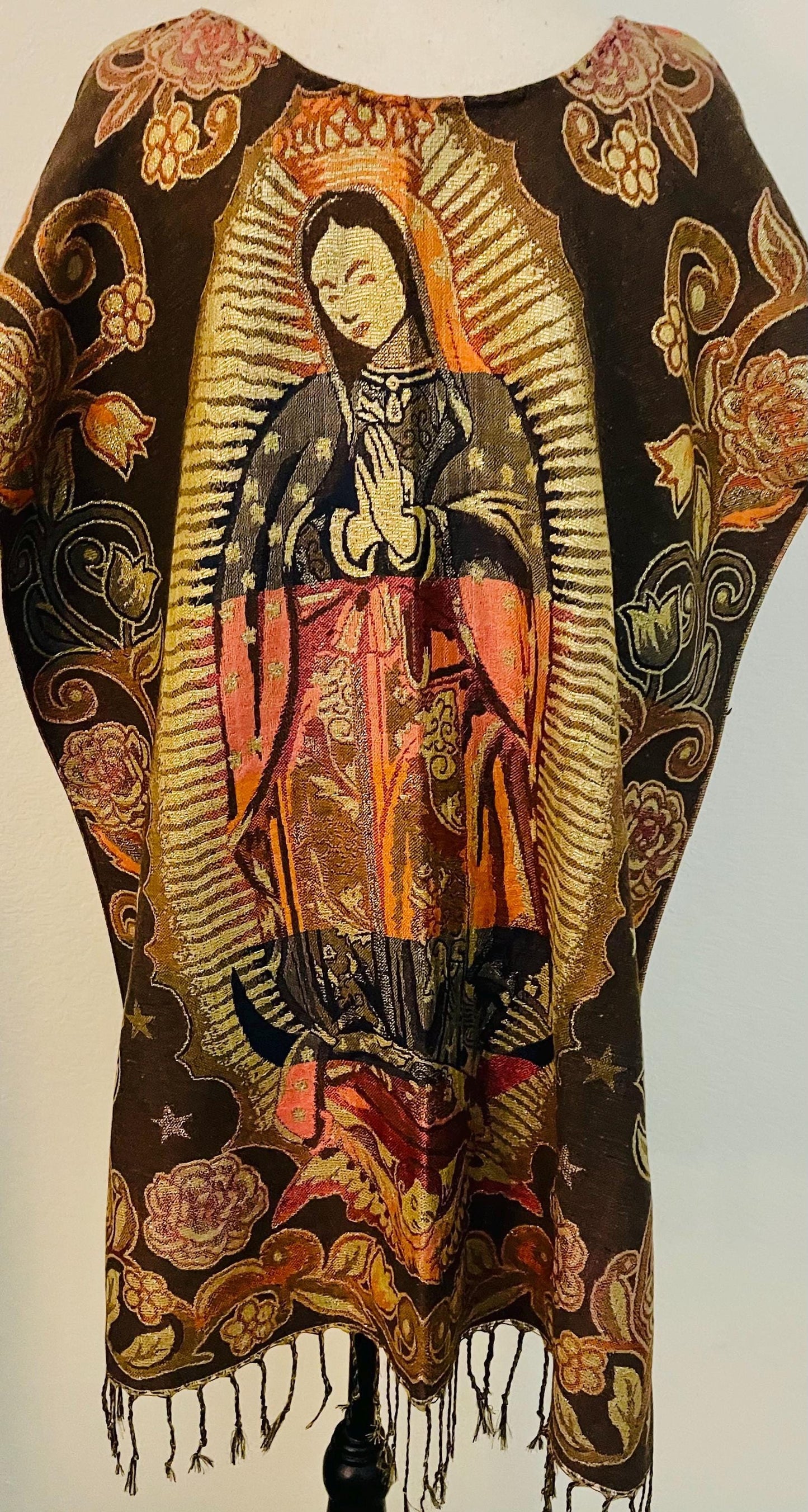 Virgin Mary Mexican Poncho Gavan de La Virgen Maria Poncho Mexicano Delgado de La Virgen Maria