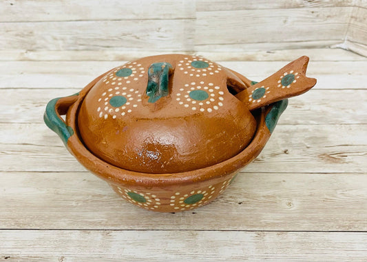 Mexican Casserole with Lid and Spoon Cazuela de Barro con Tapa y Cuchara