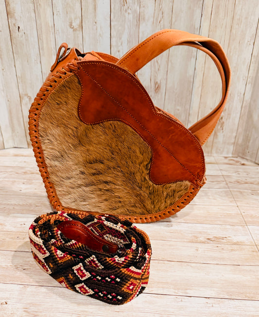 Mexican Cowhide Heart Shaped Leather Tooled Handbag Bolsa Mexicana Corazon de Piel y Cuero
