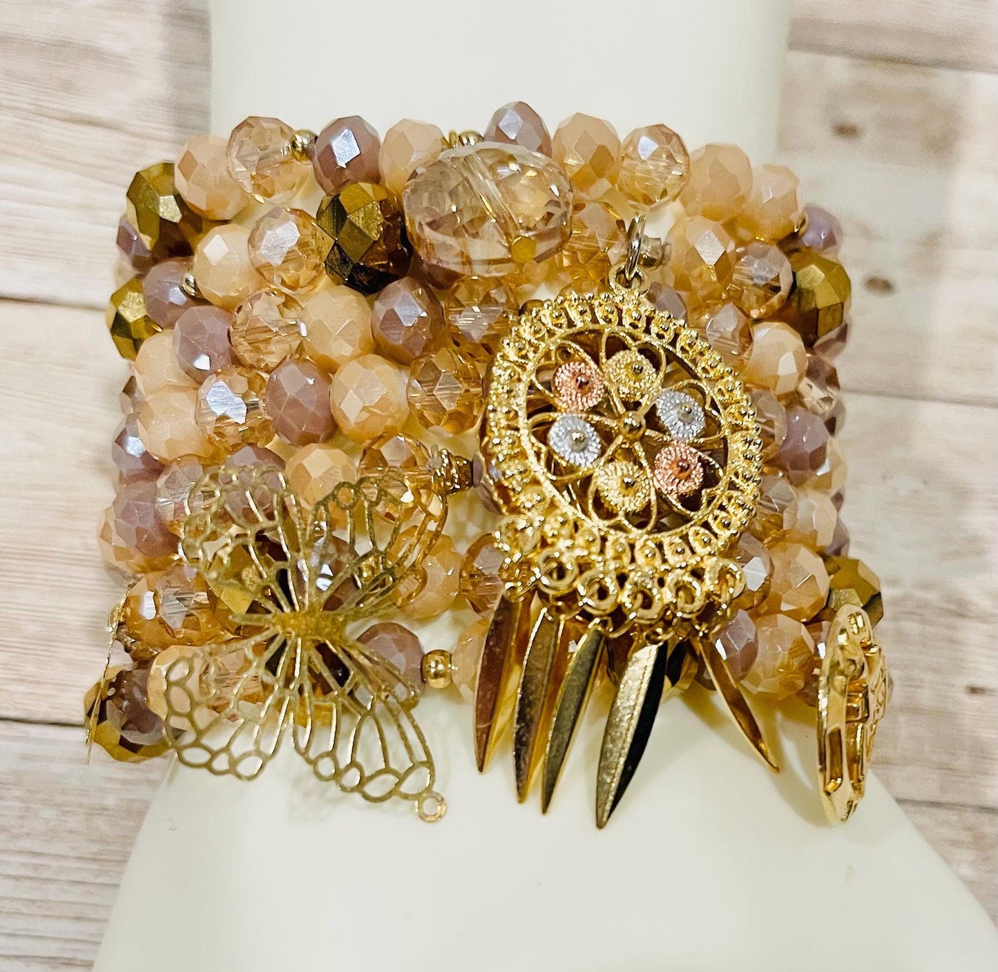 Handmade Mexican Artesanal Bracelets Set of 7 Beaded Bracelets Semanario Artesanal Mexicano 7 Pulseras