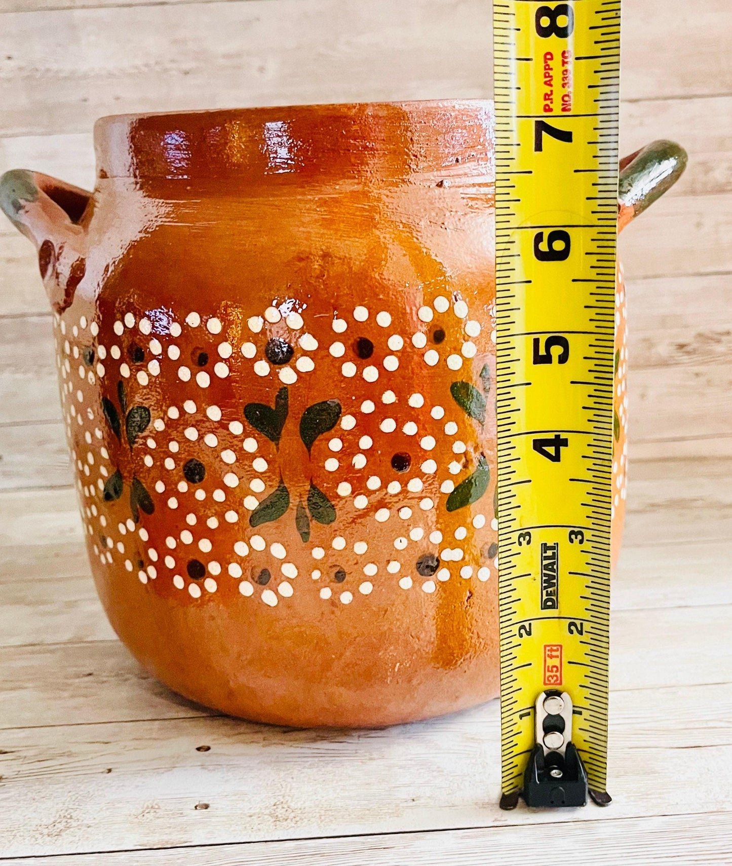 Olla de Barro Decorada con Tapa Clay Pot with lid Fits Up 128 Fluid Ounces Terracota Pot