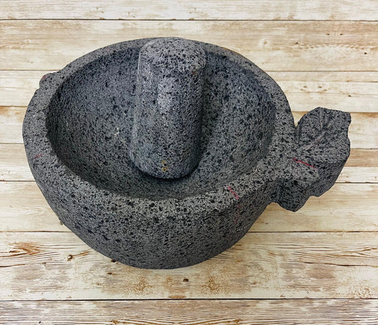 Leaf Molcajete/Tejolote Authentic Mexican Mortar & Pestle Made From Lava Rock Molcajete Diseño de Hoja Mexicano de Piedra Volcanica