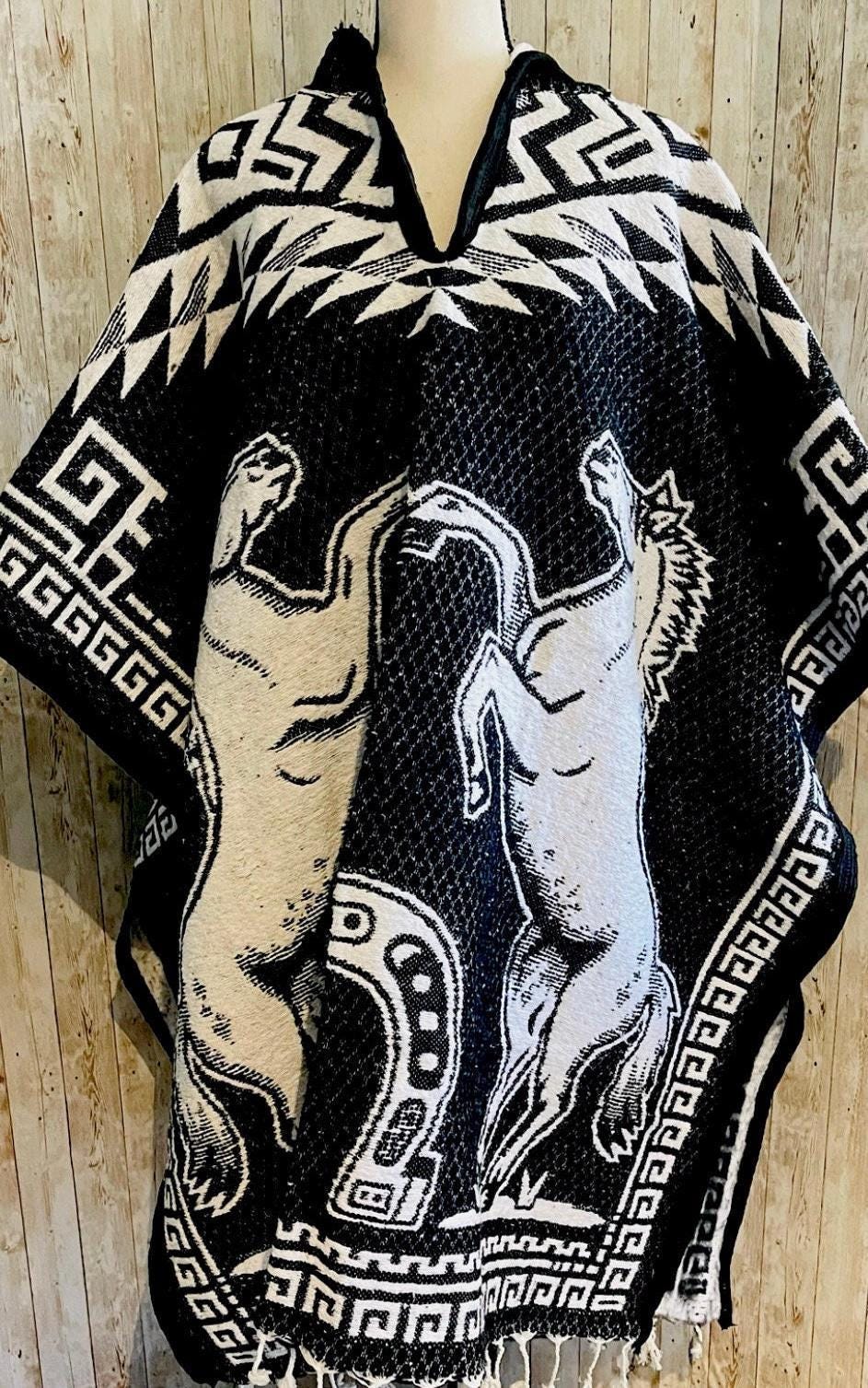 Mexican Poncho Gavan Wild Horses with Hoodie Poncho Gavan Sarape de Caballos Salvajes Gorro