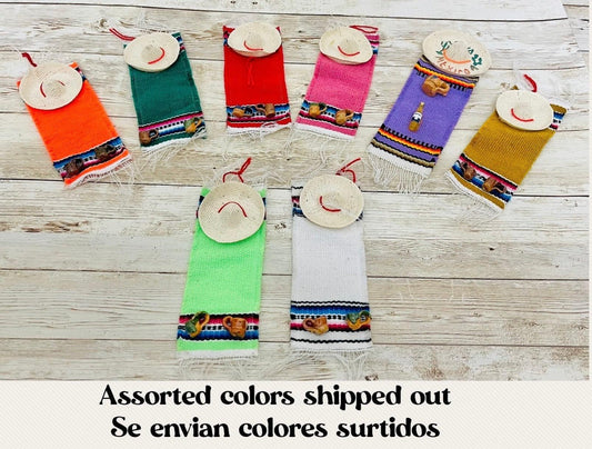 Mexican Sarape Hat with Mini Jarritos Party Favors Sarapes con Sombrero y Jarritos en Miniatura