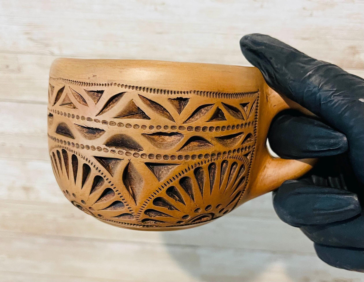 Brown Oaxacan Mexican Clay Cups Set with Plates Tazas de Barro Cafe Caladas Artesanales de de Oaxaca con 2 Platos