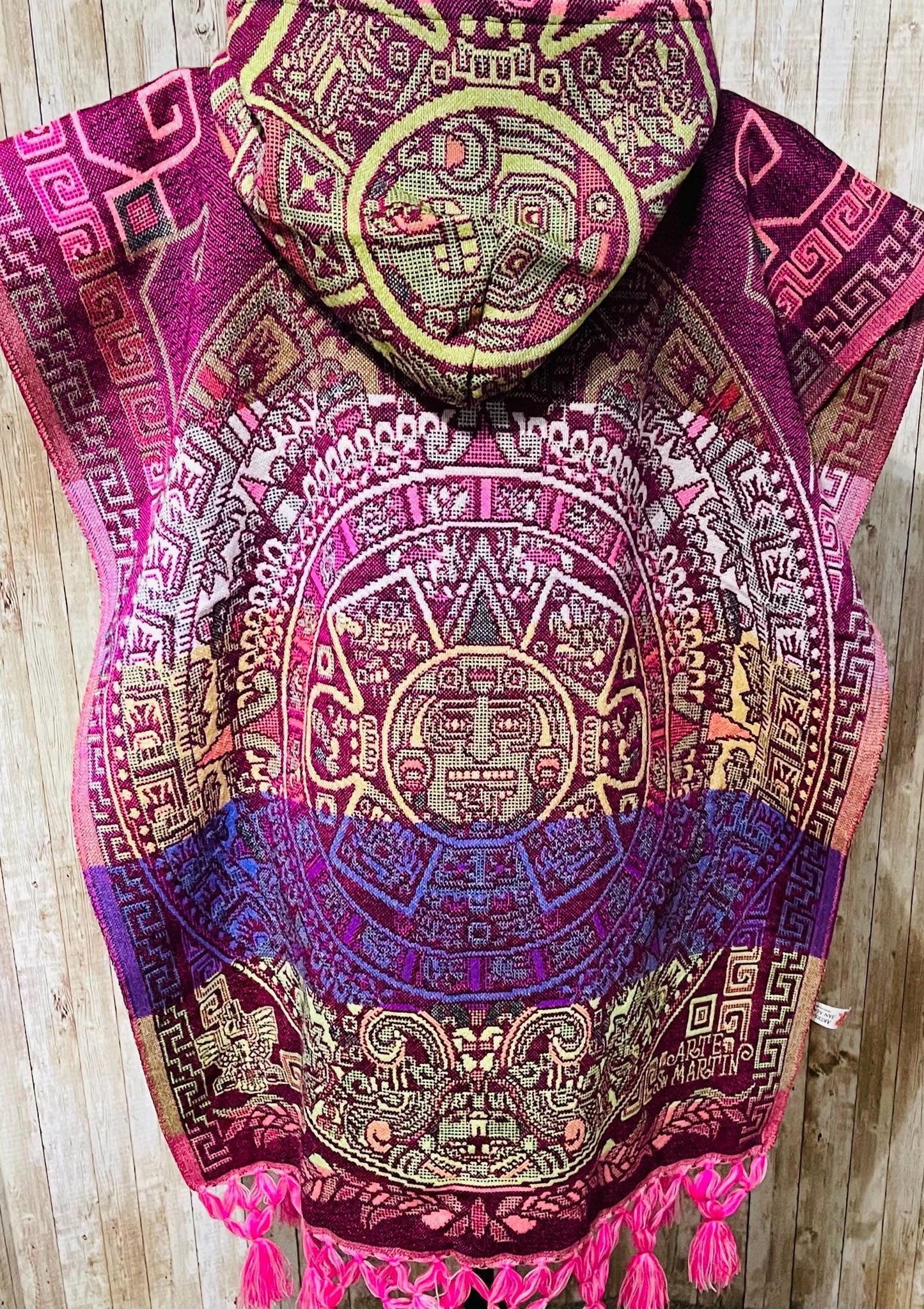 Gavan Poncho Mexicano Calendario Azteca con Gorro Aztec Calendar Mexican Poncho with Hoodie