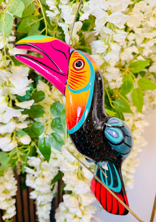 Mexican Exotic Ceramic Bird on a Perch Pajaro Mexicano de Ceramic en Aro