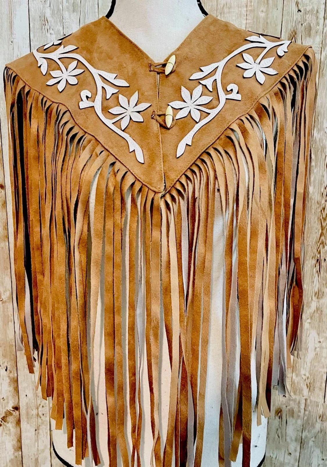 Cowboy Western Shoulder Cape with Fringes Chaleco/Capa Vaquero con Flecos Large/XL