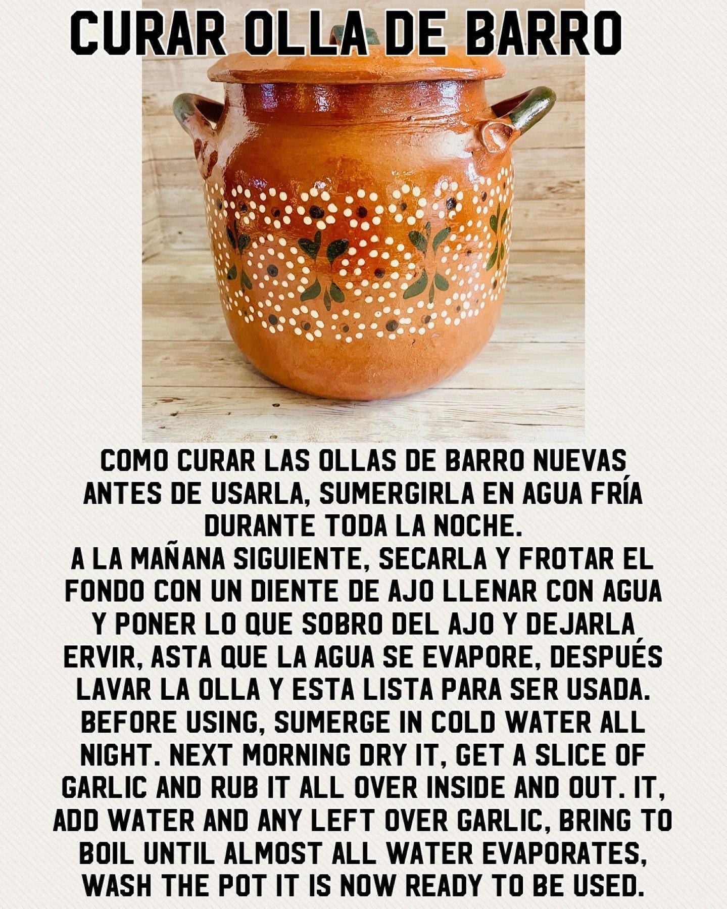 Olla de Barro Decorada con Tapa Clay Pot with lid Fits Up 128 Fluid Ounces Terracota Pot