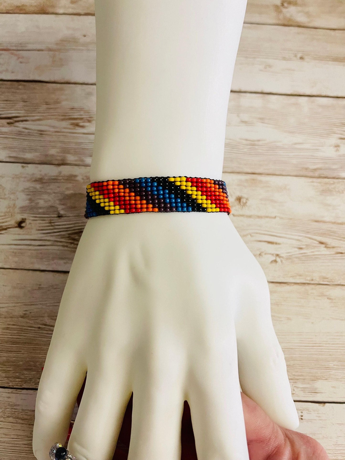 2x CHAQUIRA Huichol Mexican Bracelet & Leather Embroidered Bracelet Pulsera de Chaquira Huichol y Pulsera de Piel con Bordado