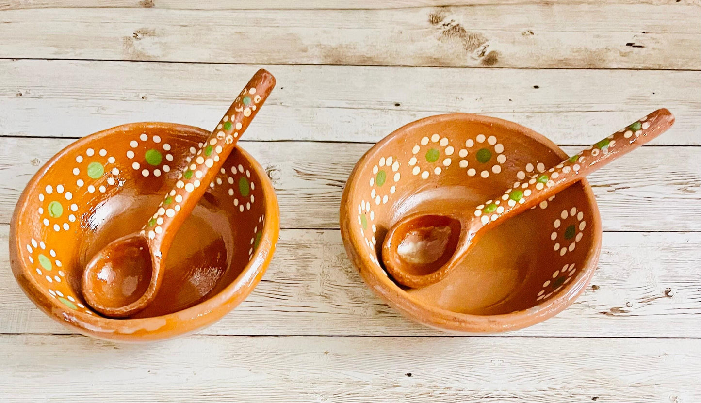 Mexican Casserole/Bowl with Spoon Cazuela Salsero de Barro con Cuchara