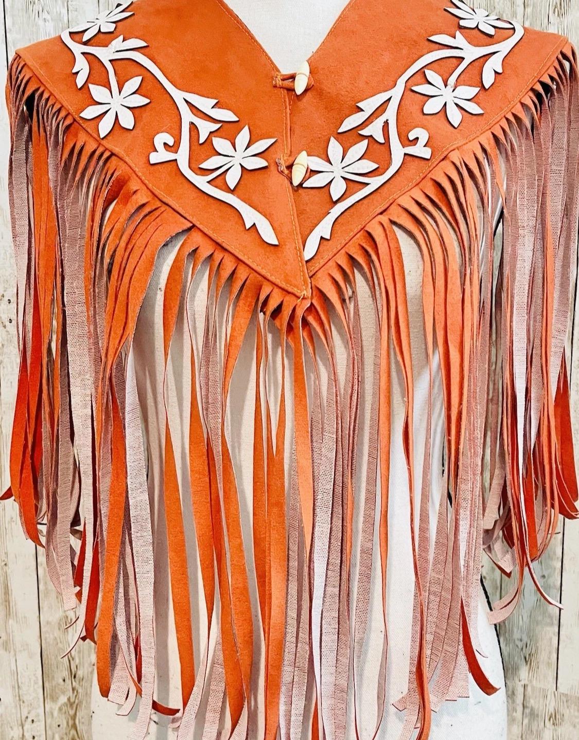 Cowboy Western Shoulder Cape with Fringes Chaleco/Capa Vaquero con Flecos Size Small/Medium