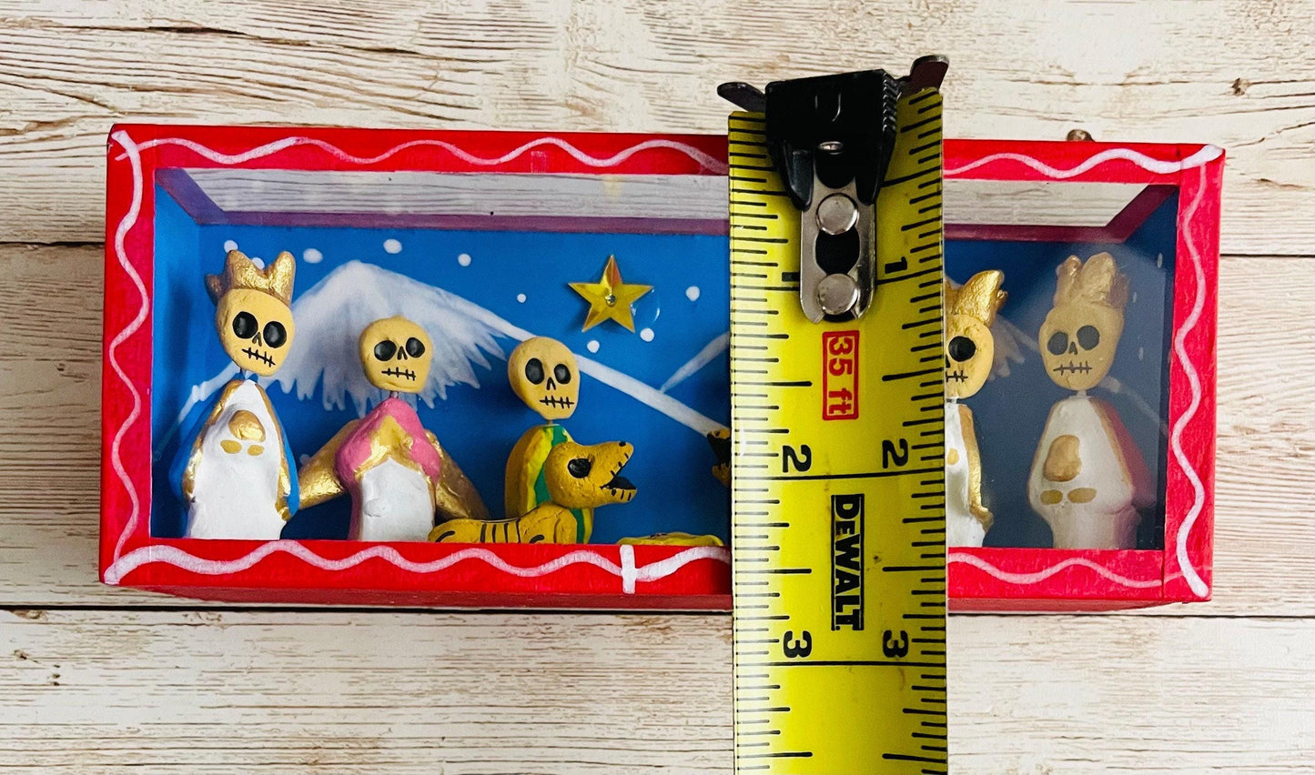 Nicho Mexicano De Nacimiento de Catrinas y Vitrina Mexican Sugar Skulls Nativity Scene Shadow Box