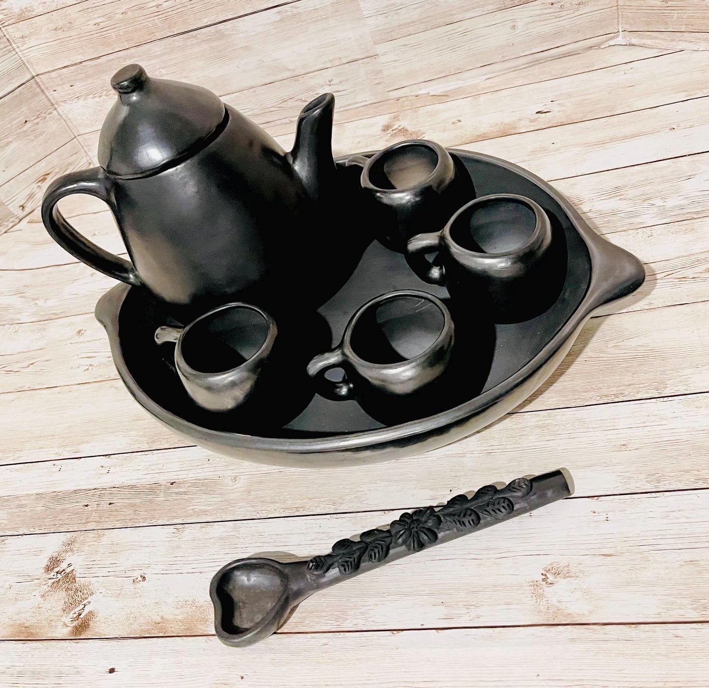 Black Oaxacan Mexican Clay Coffee Tea Pot Set with Cups Spoon & Holding Plate Tetera Artesanal de Barro Negro Artesanal Tazas y Plato Oaxaca