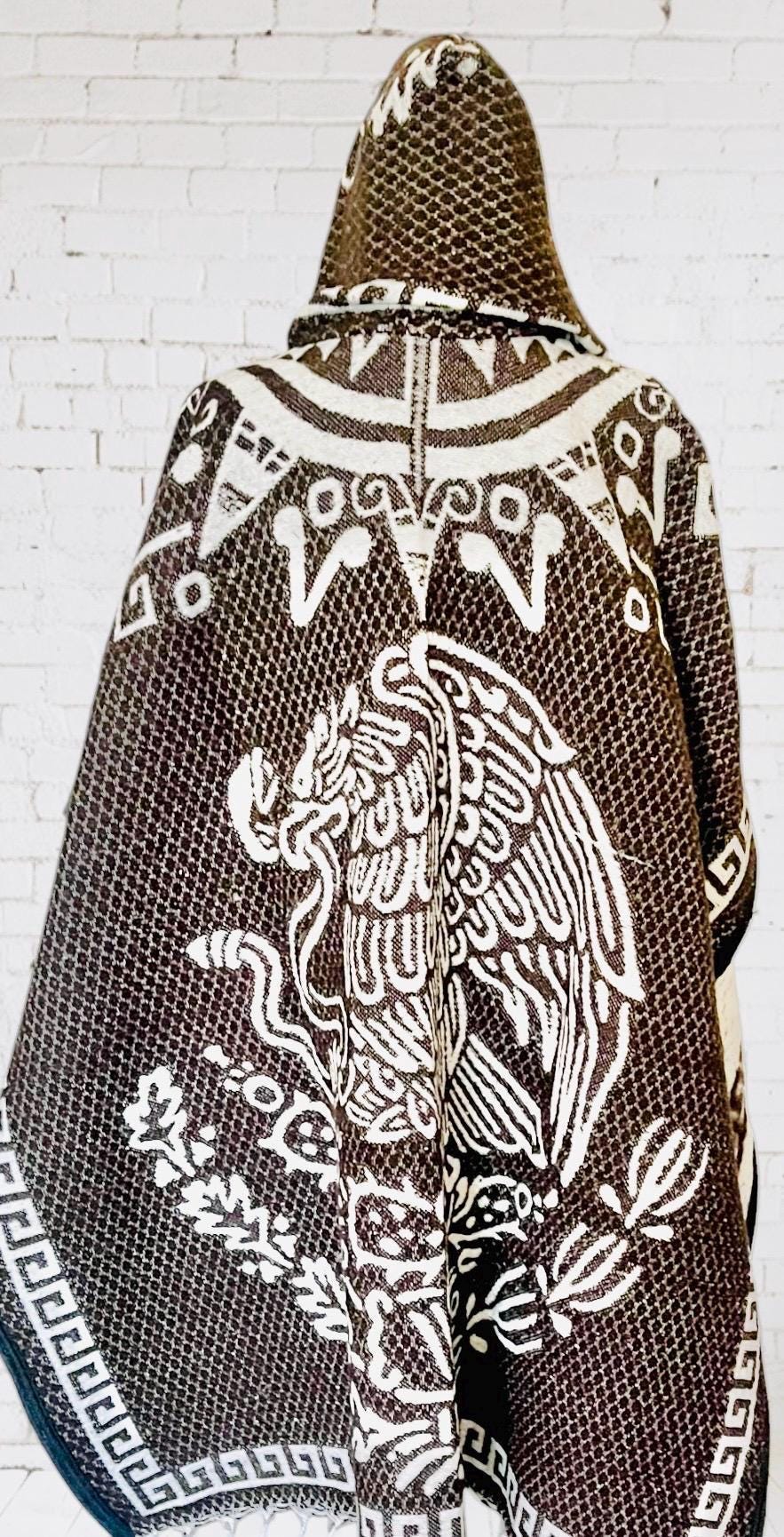 Poncho Azteca con Guerrero y Escudo Nacional Double Sided Aztec Calendar Poncho