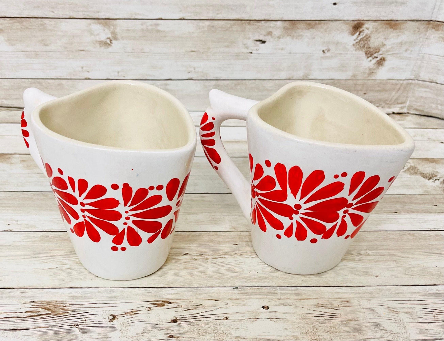 2x Mexican Ceramic Heart Shaped Pottery Cups 2x Tazas de Ceramica Mexicanas en Forma de Corazon