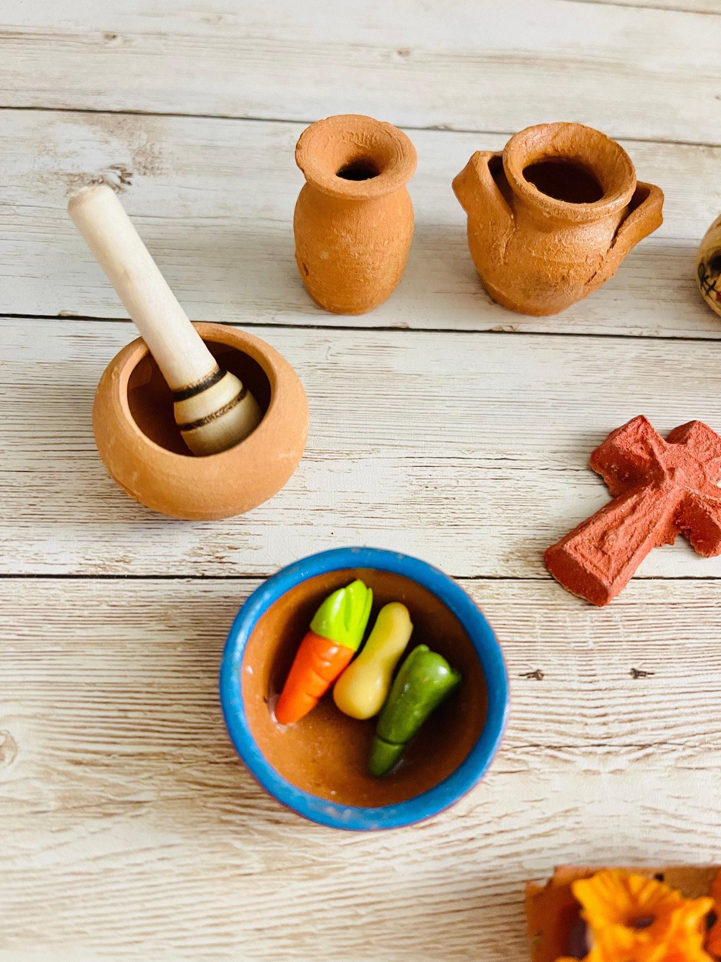 Day of the Dead Food Offerings Accessories Comida y Accessorios de Ofrendas para Dia De Los Muertos