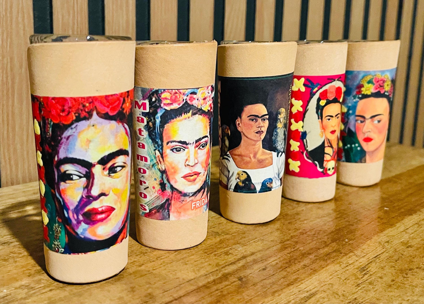 5 Frida Kahlo Mexican Leather Shot Glasses Vasos Tequileros de Frida Kahlo Set De 5 con Forro de Piel