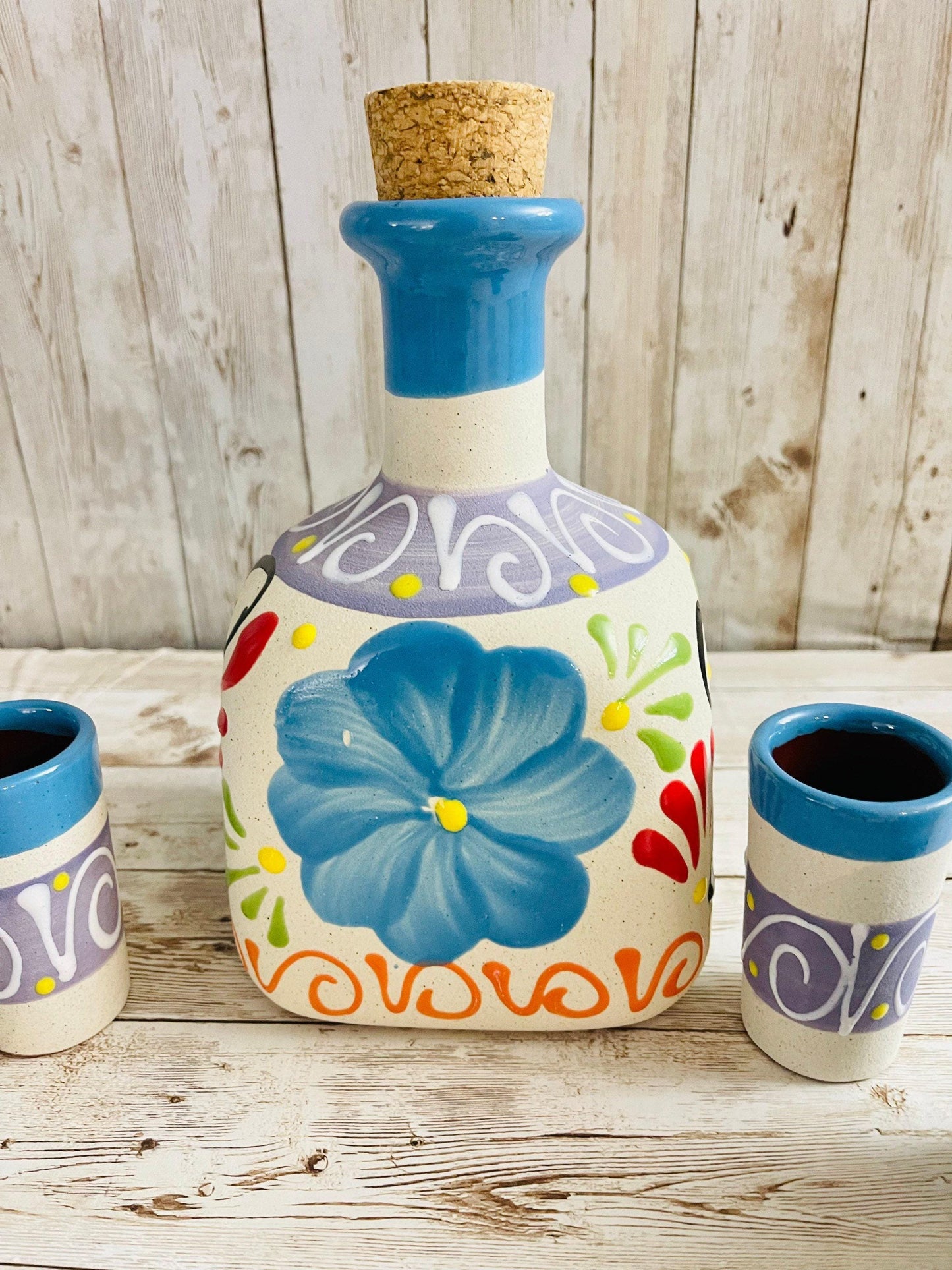 Terra Cotta Mexican Art Pottery Decanter With 6 Tequila Shot Glasses Licorera Artesanal Mexicana con 6 Vasos Tequileros