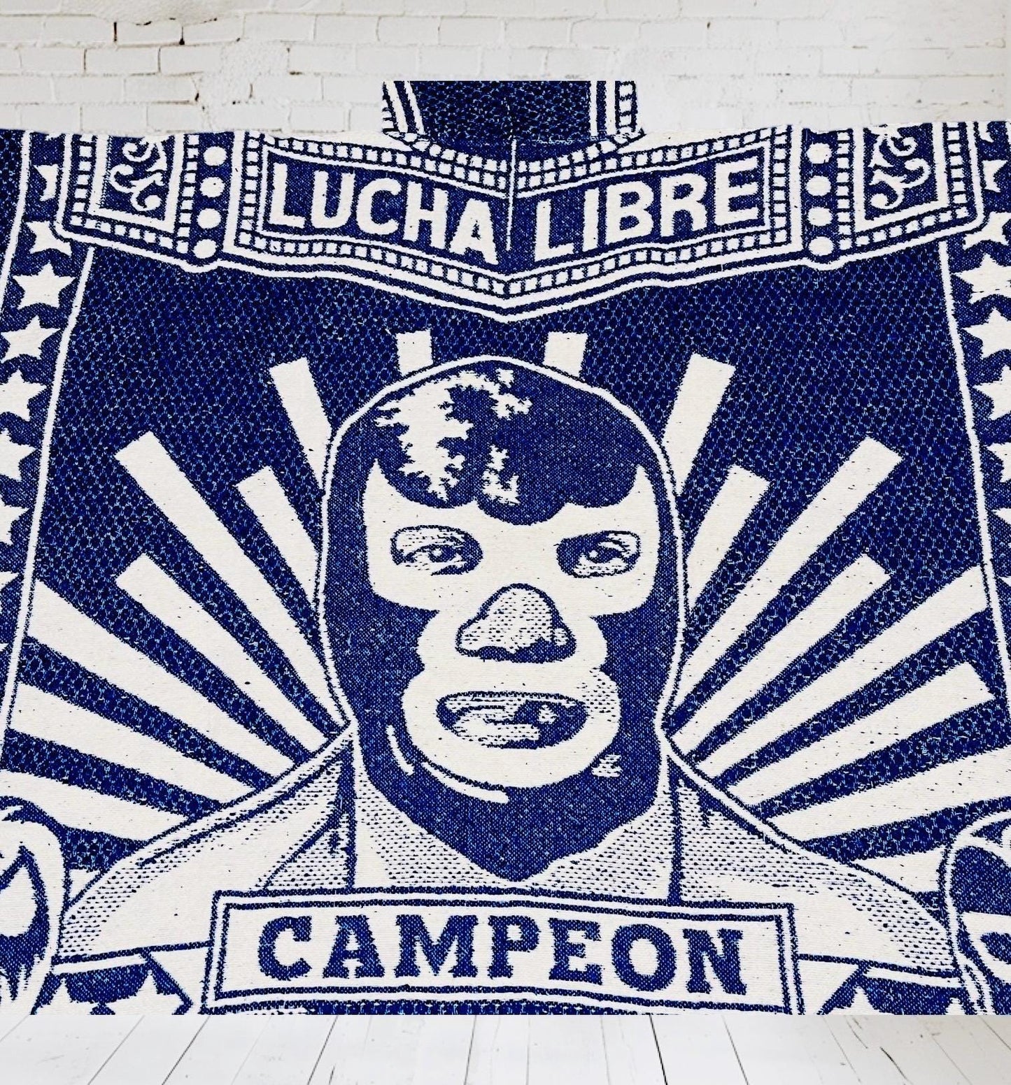 Mexican Poncho Gavan de Lucha Libre El Santo y Blue Demon