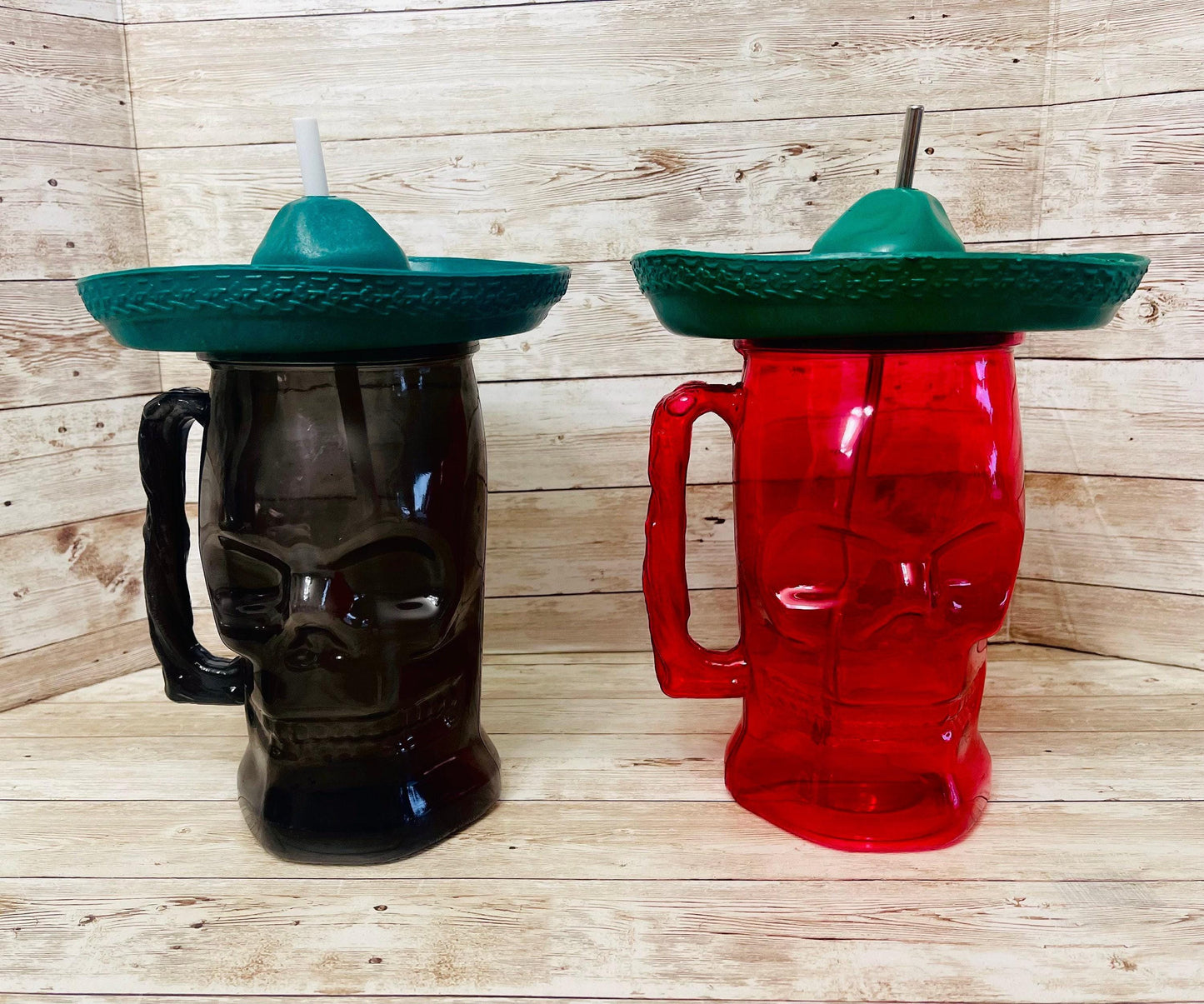 Tarros Mexicanos de Catrina para Bebidas y Botanas Se Envian Colores Surtidos Mexican Plastic Sugar Skulls Cups for Drinks and Snacks
