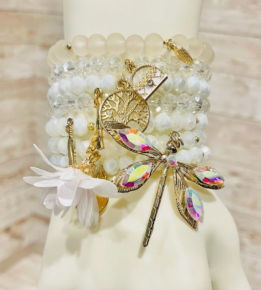 Handmade Mexican Artesanal Bracelets Set of 7 Beaded Bracelets Semanario Artesanal Mexicano 7 Pulseras