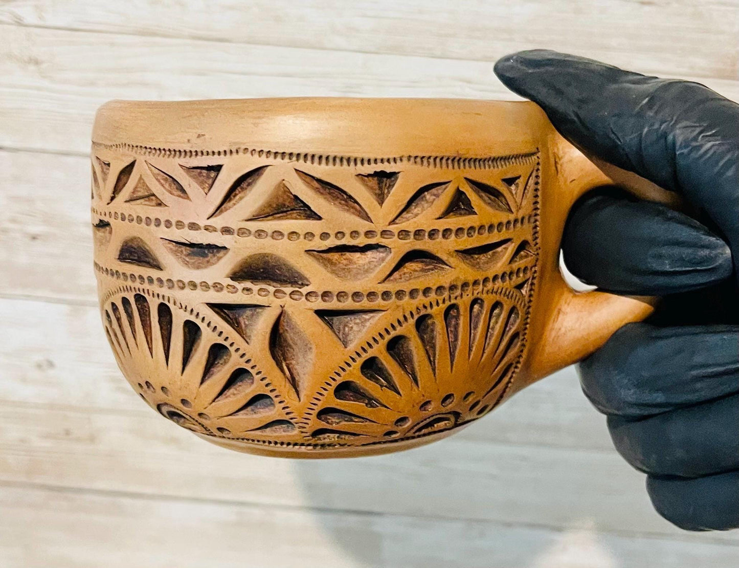Brown Oaxacan Mexican Clay Cups Set with Plates Tazas de Barro Cafe Caladas Artesanales de de Oaxaca con 2 Platos