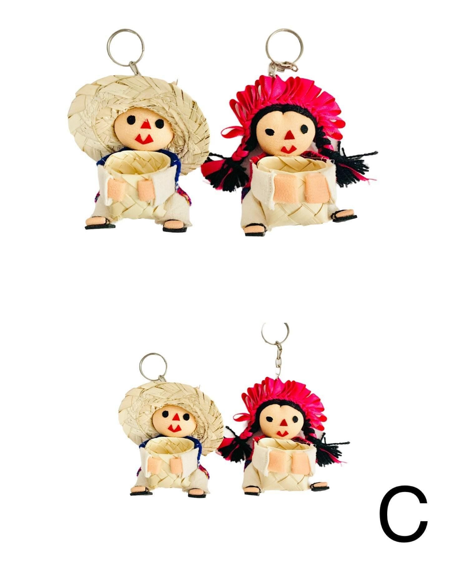 Llaveros Artesanales Mexicanos Charros y MuГ±eca Lele