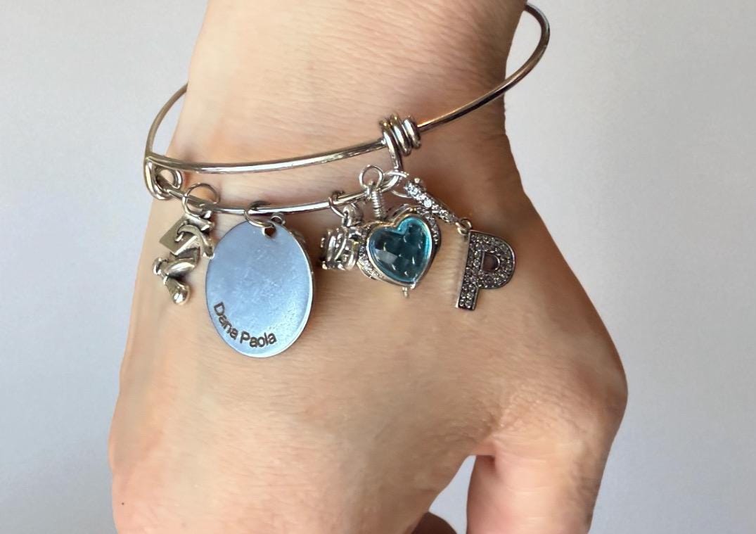 Custom Name Engraved Bangle Bracelet with Birthstone Initial Charm & Birthday Date Pulsera Personalizada Nombre Grabado Piedra Nacimiento