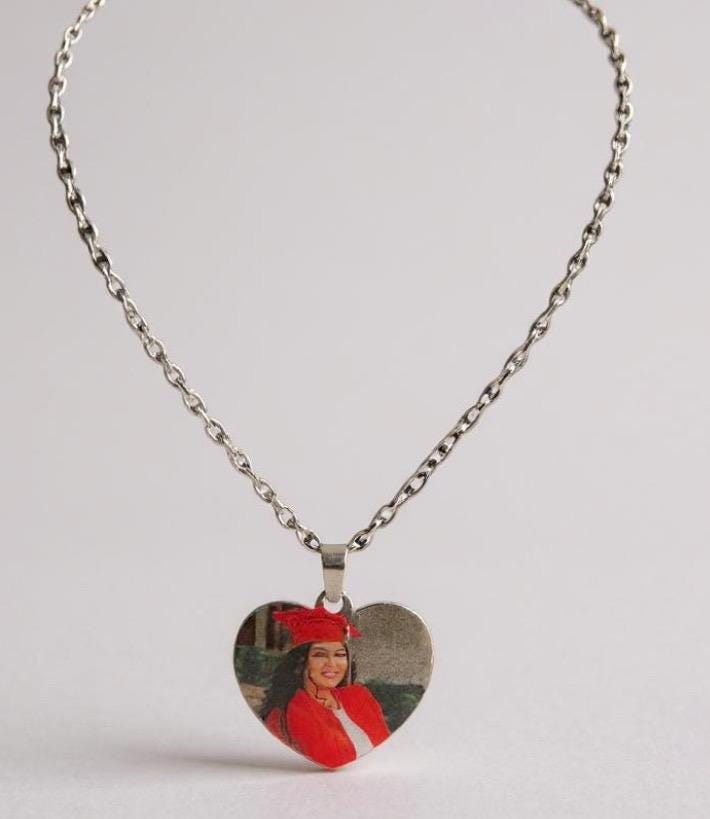 Custom Heart Pendant Necklace with Picture and Engraved Text Collar Personalizado de Corazon con Foto y conTexto Grabado Lazer