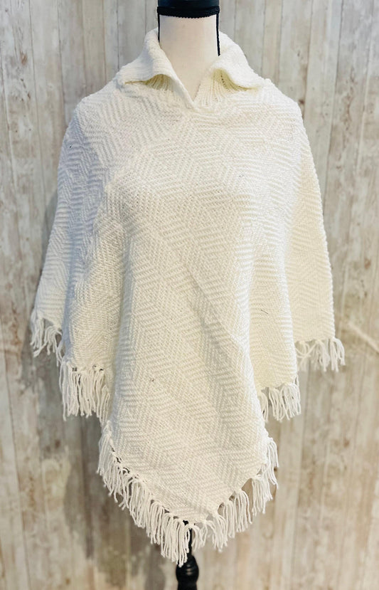 Mexican Artesenal Mañanita Poncho Jorongo de Estambre  Mexicana Artesanal Knit Mañanita