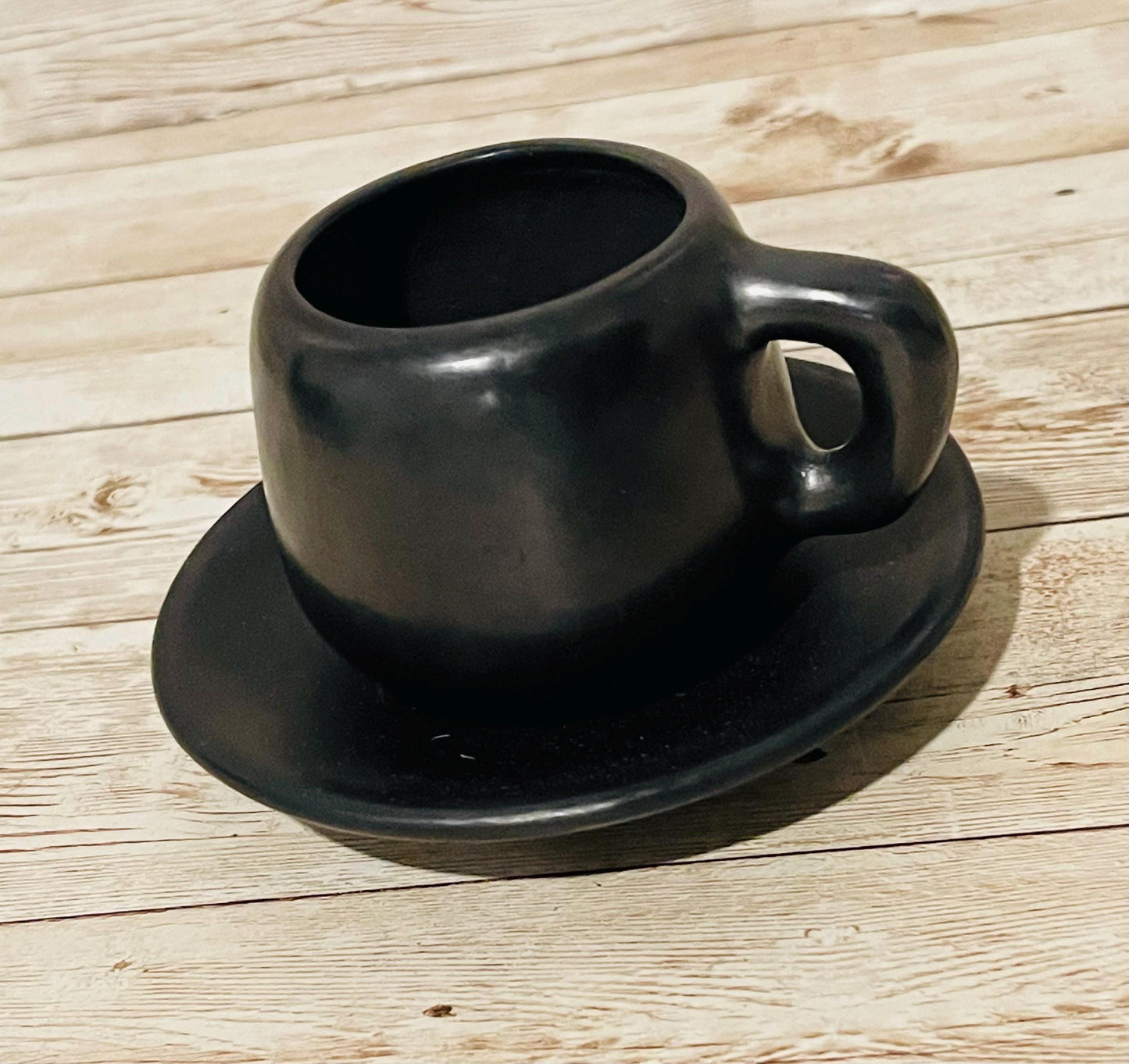 1x Black Oaxaca Mexican Clay Capuccino Expresso Coffee Tea Mug with Plate 1 Taza de Barro Negro Artesanal Mexicano con Plato Barro de Oaxaca