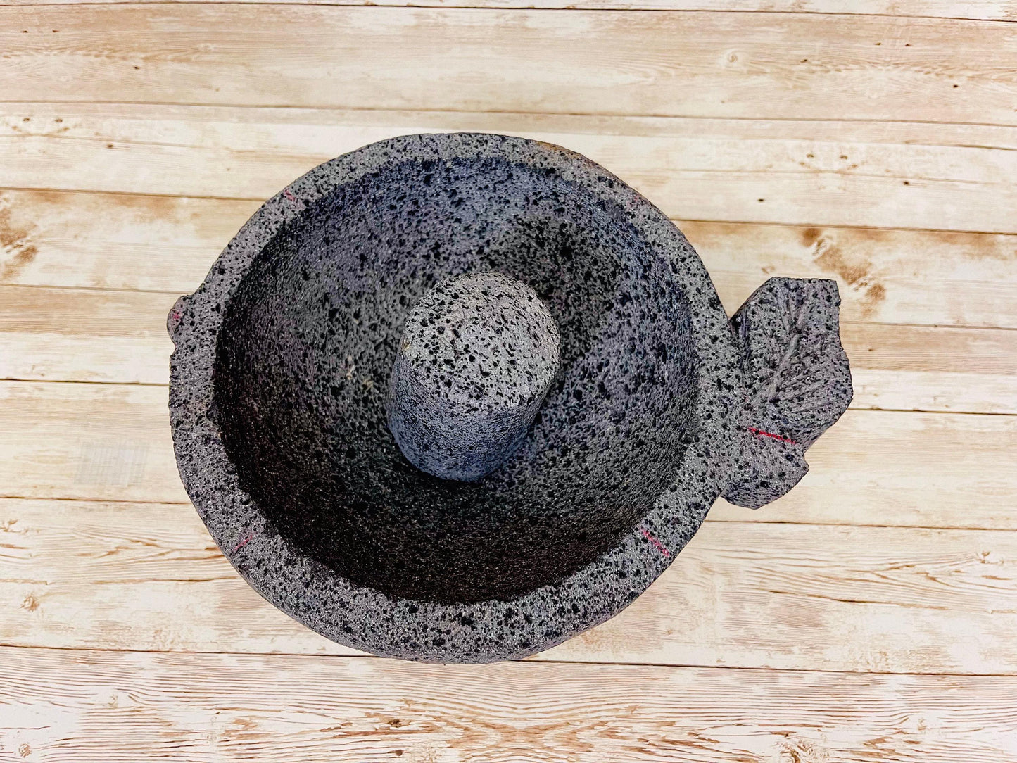 Leaf Molcajete/Tejolote Authentic Mexican Mortar & Pestle Made From Lava Rock Molcajete Diseño de Hoja Mexicano de Piedra Volcanica