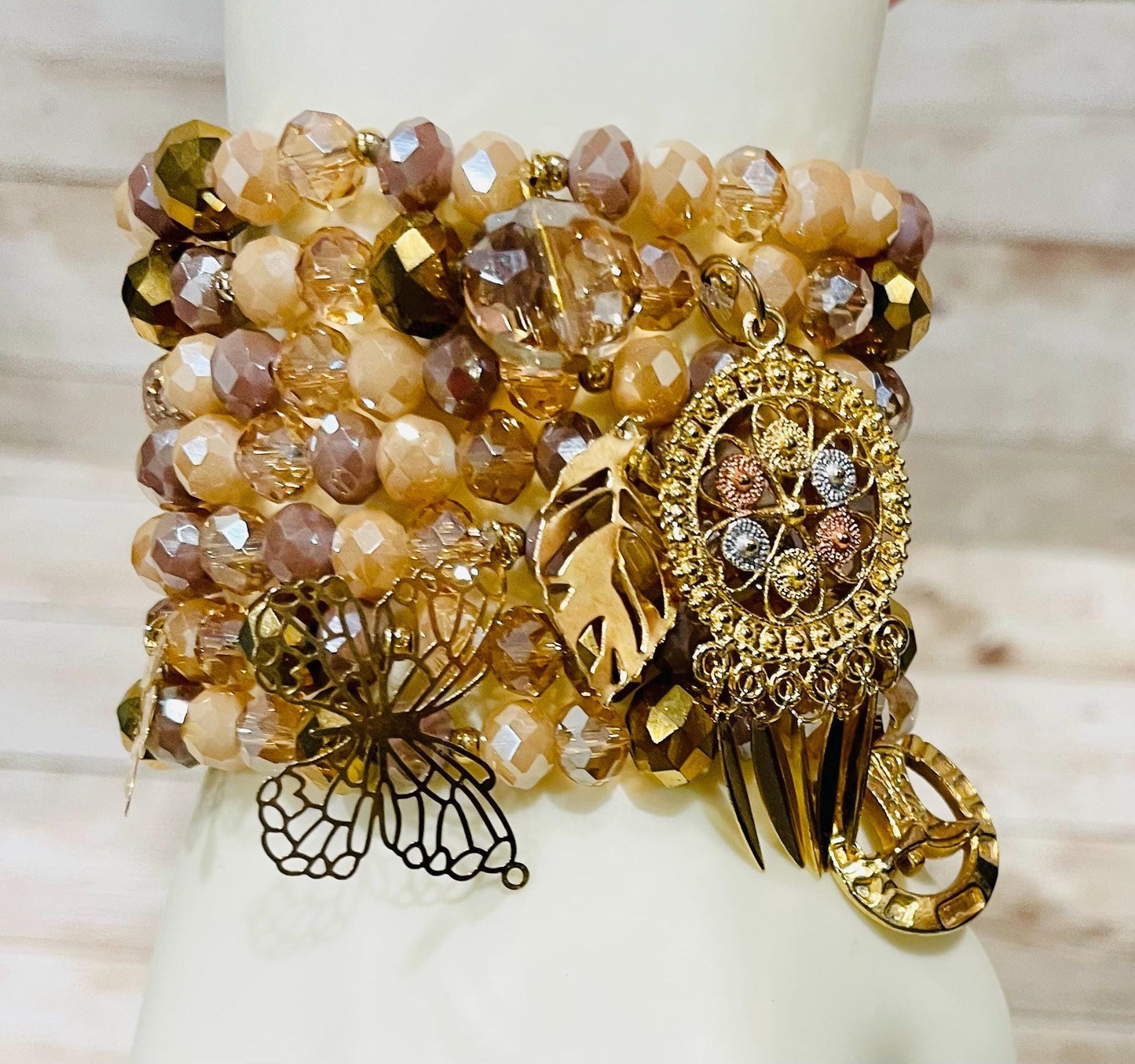 Handmade Mexican Artesanal Bracelets Set of 7 Beaded Bracelets Semanario Artesanal Mexicano 7 Pulseras