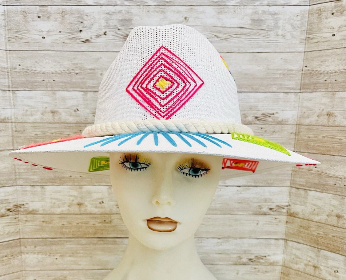 Classic Embroidered Panama Style Hat Large Sombrero Clásico Tipo Panama con Bordado Fino