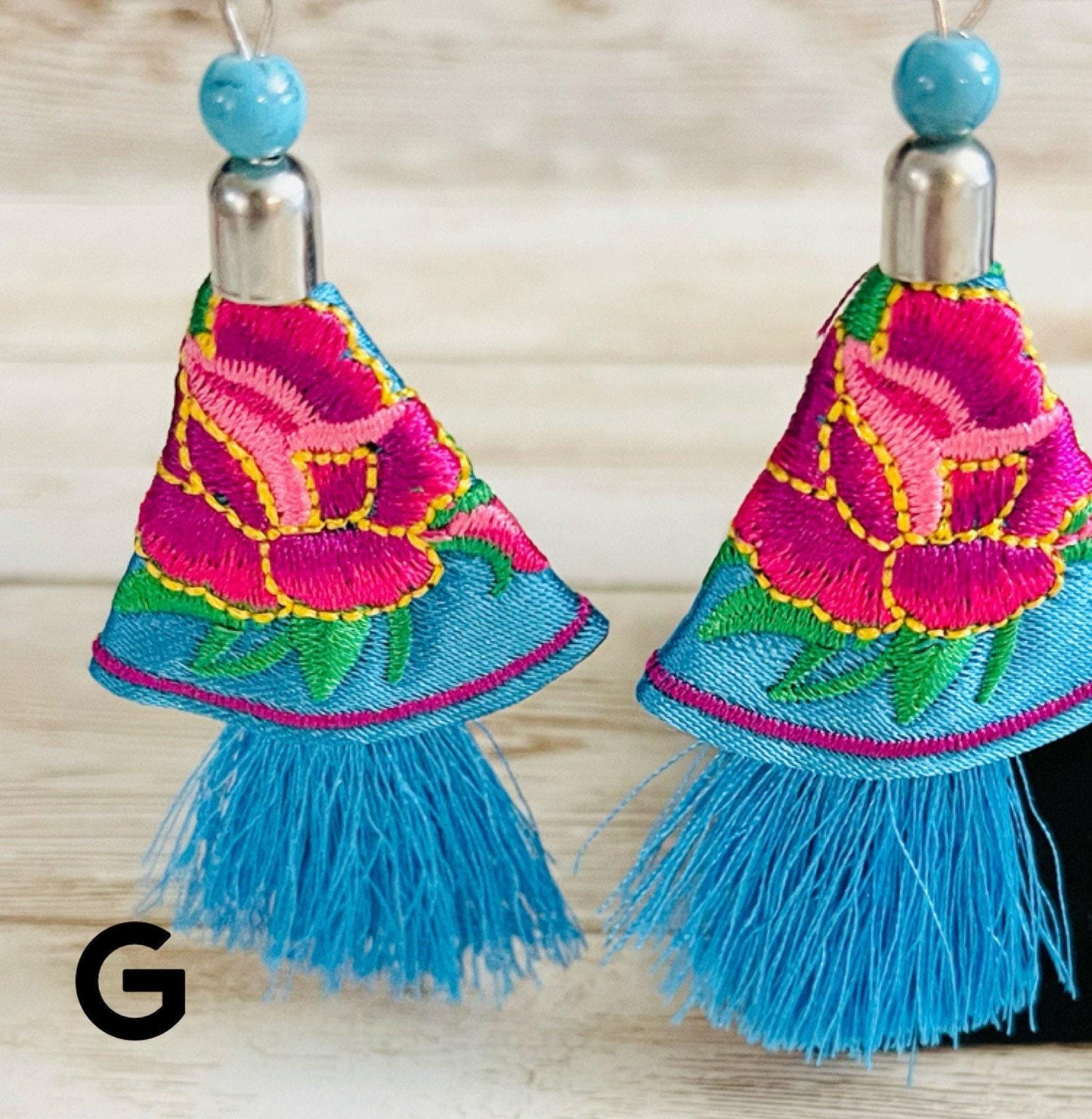 Mexican Artesanal Pompom Earrings Aretes Artesenales Mexicanos
