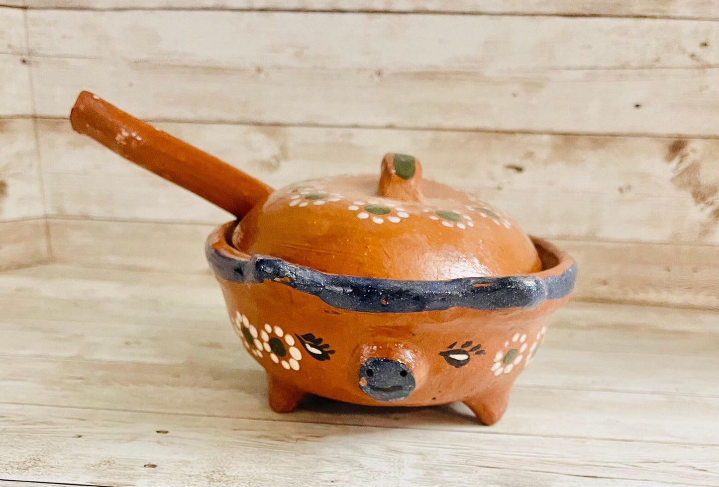 Terra Cotta Mexican Pottery Salsa Pig Bowl with Spoon Salsera de Barro Mexicana de Marranito con Cuchara