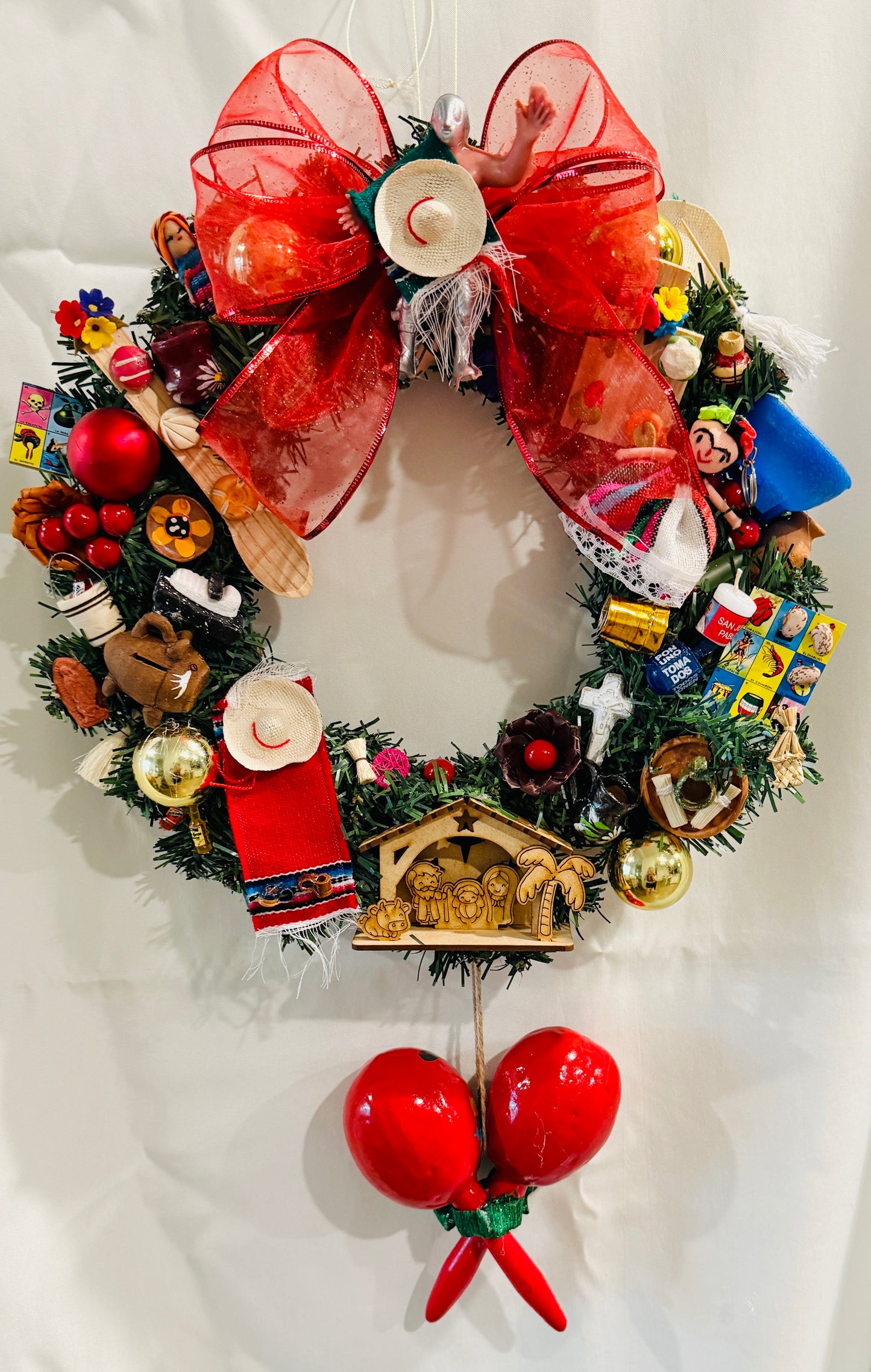 Handmade Mexican Christmas Wreath with Mexican Accessories Corona Navideña con Accesorios Mexicanos Artesanales