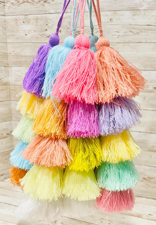 Mexican 5 Layer Tassle Pom Poms Tassle Pompones Colgantes de Cascadas Pom Pompones Artesanales Mexicanos