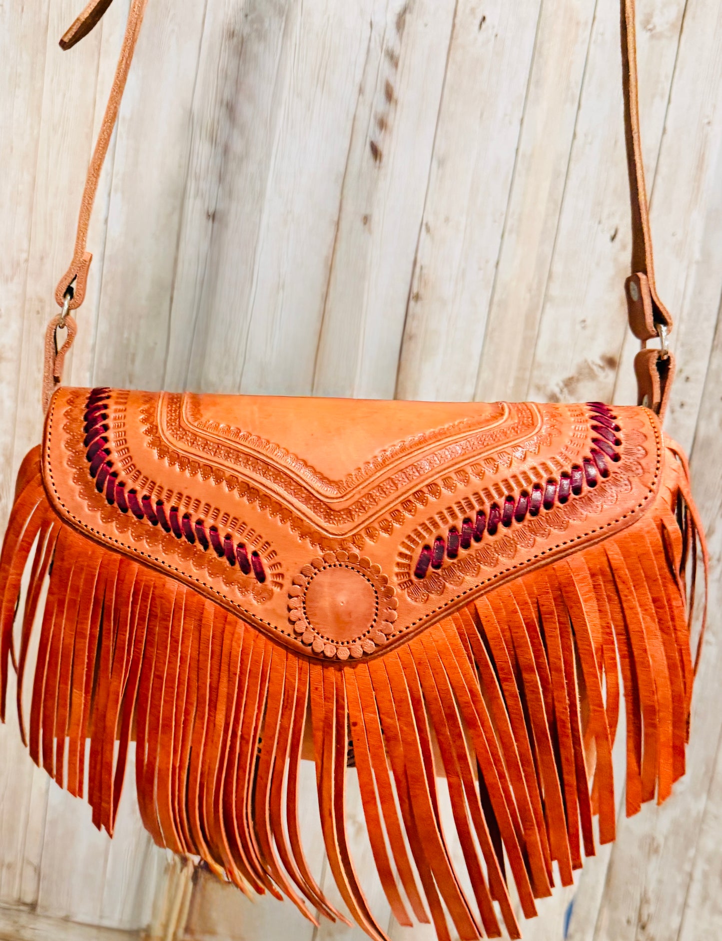 Mexican Tooled Leather Fringe Crossbody Handbag Bolsa Mexicana de Piel Cincelada con Flecos