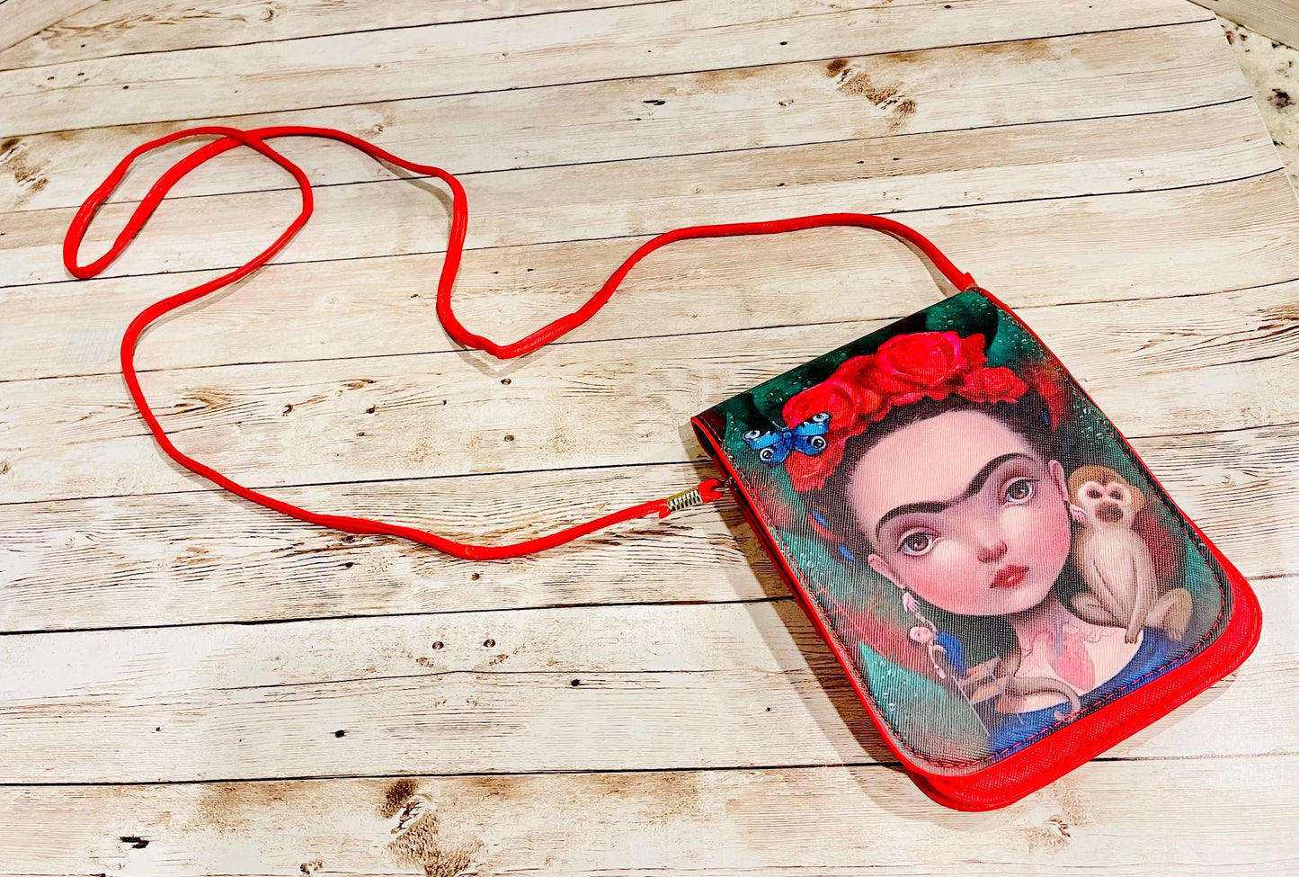 Frida Kahlo Set Purse/Bag Earrings and Necklace Crossbody Bag Set de Collar y Aretes de Frida y Bolsa Tipo Crossbody