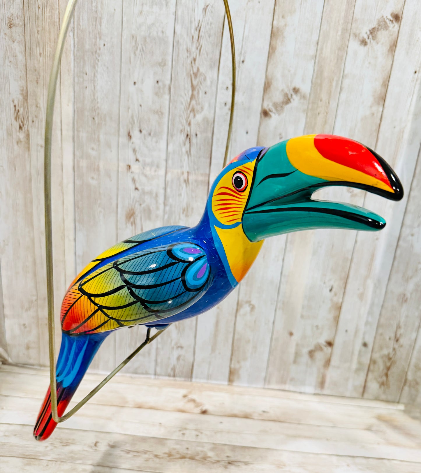Mexican Exotic Ceramic Bird on a Perch Pajaro Mexicano de Ceramic en Aro