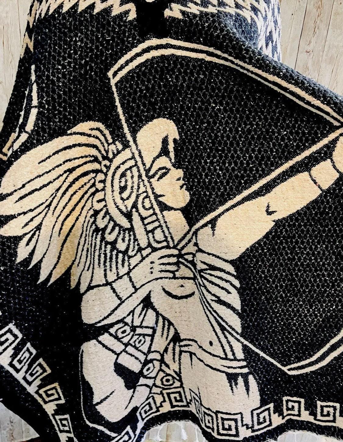 Poncho Gavan Calendario Aztec de Amor Eterno con Guerrero